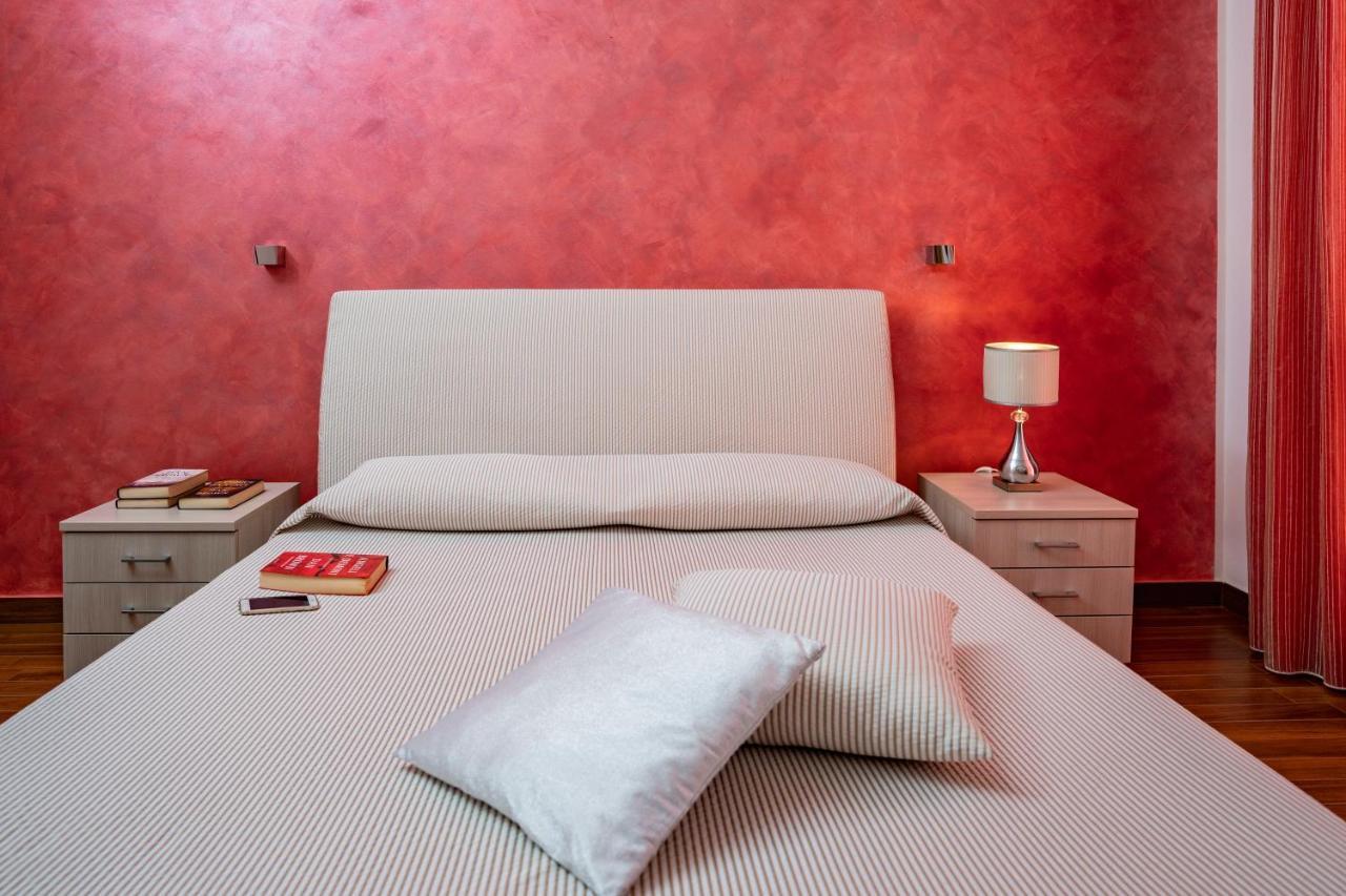 B&B Pietre Preziose Castelluzzo Bagian luar foto
