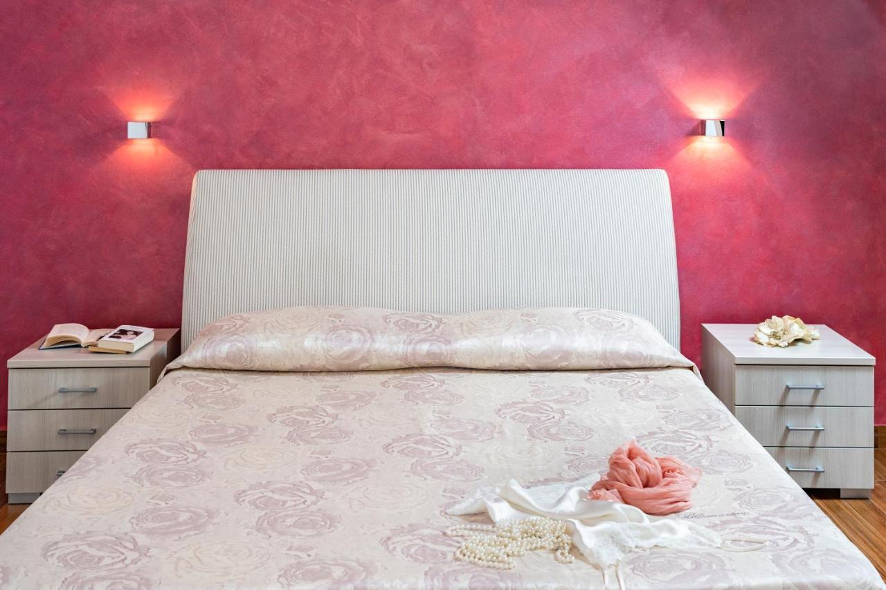 B&B Pietre Preziose Castelluzzo Bagian luar foto
