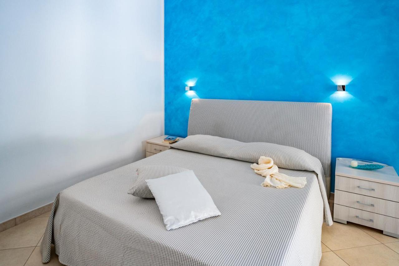 B&B Pietre Preziose Castelluzzo Bagian luar foto