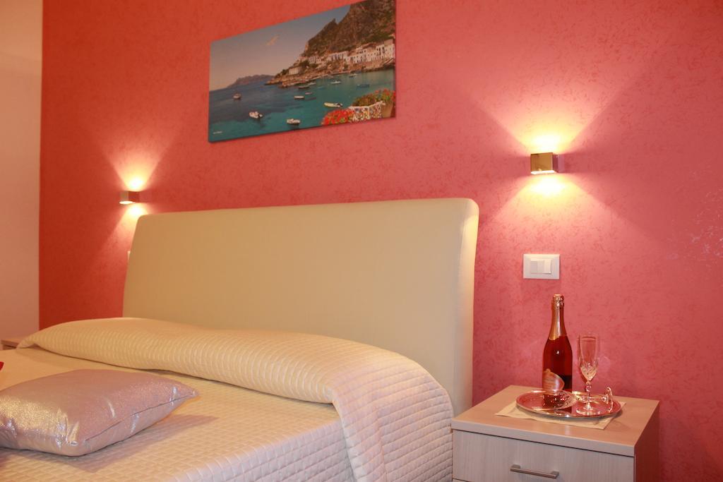 B&B Pietre Preziose Castelluzzo Ruang foto